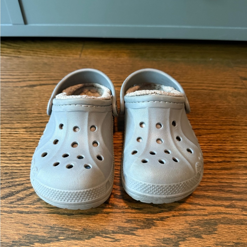 Crocs Kids' Gray Lined Clogs size 10 - Picture 2 of 4